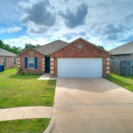Image 1 - 914 Karlee Ct, Midwest City, Oklahoma, 73130 - House for sale