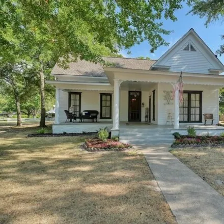 Buy this 5 bed house on 209 Francis Drive in Lindale, TX 75771