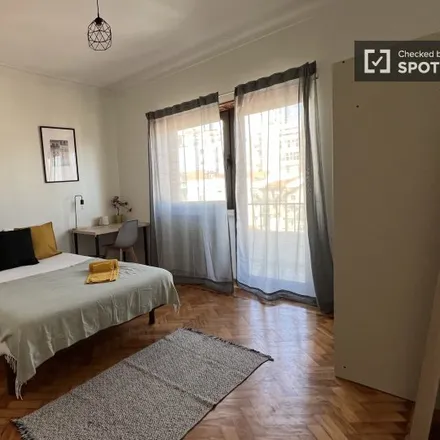 Rent this 8 bed room on Calçada de Santa Apolónia in 1170-376 Lisbon, Portugal