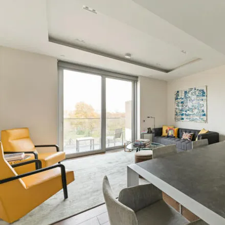 Image 4 - Columbia Gardens, Roxby Place, London, SW6 1FA, United Kingdom - Room for rent