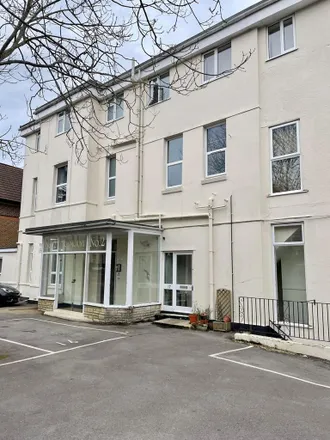 Rent this studio apartment on 4 in 6 Suffolk Road, Bournemouth