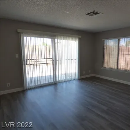 Image 7 - 4521 Via San Rafael, Las Vegas, NV 89103, USA - Duplex for rent