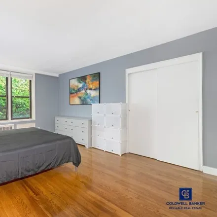 Image 6 - 5235 Post Road, New York, NY 10471, USA - Apartment for sale