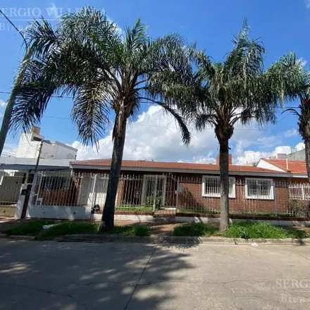 Buy this 3 bed house on Los Cóndores 4604 in Alejandro Centeno, Cordoba