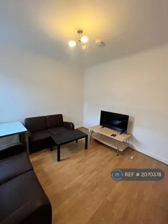 Rent this 3 bed townhouse on Florentia Street in Cardiff, CF24 4PD