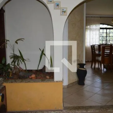 Buy this 6 bed house on Rua 57 in Petrolândia, Contagem - MG