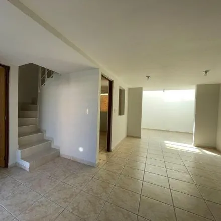 Rent this 3 bed house on Calle 20 de Noviembre in 50072 San Lorenzo Tepaltitlan, MEX