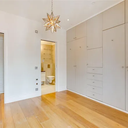 Rent this 2 bed apartment on 33-35 Draycott Place in London, SW3 2SQ