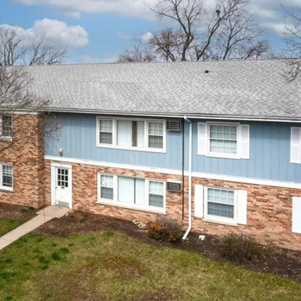 Buy this 1 bed condo on 20 Rocky Way in Boulder Hill, Montgomery