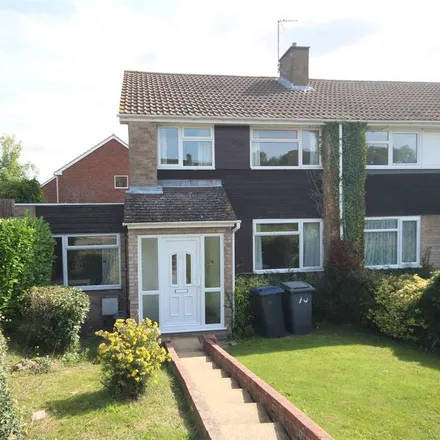 Image 2 - 86 Tenterden Drive, Tyler Hill, CT2 7BW, United Kingdom - Room for rent