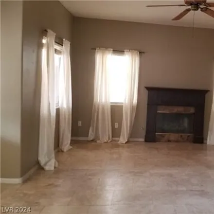 Image 6 - 3715 Violet Rose Court, Spring Valley, NV 89147, USA - House for rent