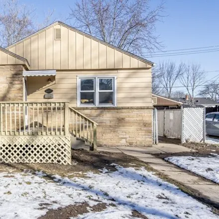 Buy this 3 bed house on 4860 North 47th Street in Milwaukee, WI 53218