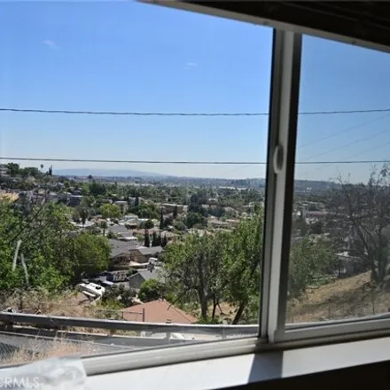 Image 5 - 4129 Jennings Drive, Los Angeles, CA 90032, USA - House for sale
