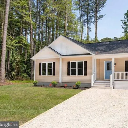 Buy this 3 bed house on 4398 Carpenter Lane in Chincoteague, VA 23336