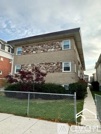 Rent this 1 bed apartment on 4249 N Kedvale Ave