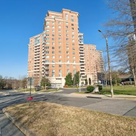 Rent this 1 bed condo on Northampton Place in 3101 North Hampton Drive, Alexandria