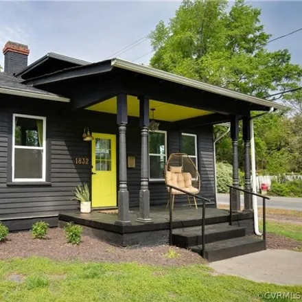 Buy this 3 bed house on 1832 Chuckatuck Avenue in Petersburg, VA 23805