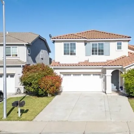 Buy this 5 bed house on 5462 Summerfield Drive in Antioch, CA 94531