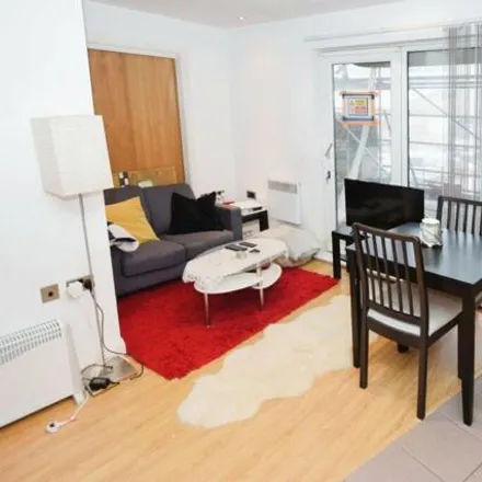 Image 2 - XQ7, Taylorson Street South, Salford, M5 3BL, United Kingdom - Apartment for rent