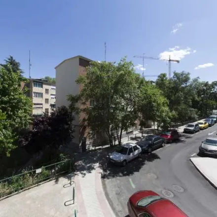 Image 5 - Calle de Otero, 28028 Madrid, Spain - Apartment for rent
