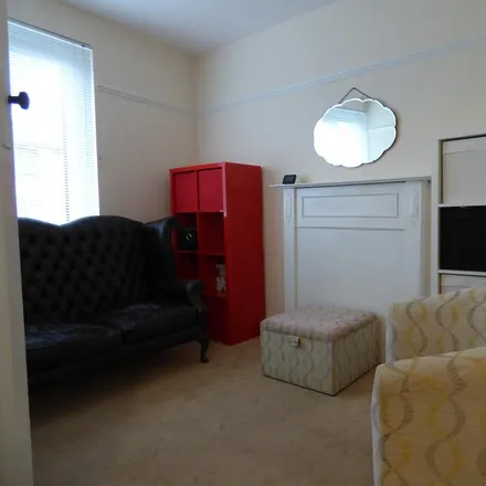 Image 3 - It's Toy Time, 31 Newport Street, Swindon, SN1 3DP, United Kingdom - Apartment for rent