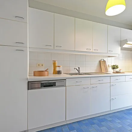 Rent this 1 bed apartment on Brusselsepoortstraat 36 in 9000 Ghent, Belgium