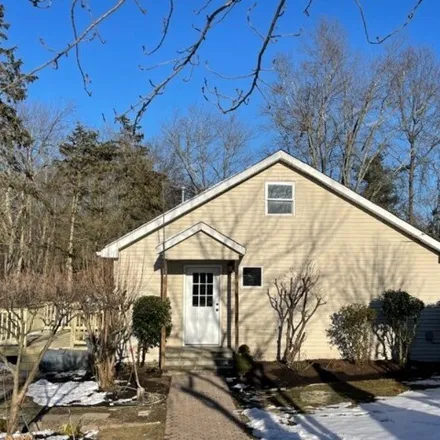 Rent this 2 bed house on 899 Edwards Road in Parsippany-Troy Hills, NJ 07054