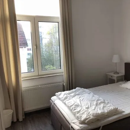 Rent this 3 bed room on Einkaufsmeile Leipziger Straße in Friesengasse 19, 60487 Frankfurt