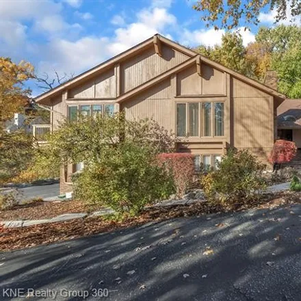 Image 3 - 2211 Shore Hill Drive, West Bloomfield Township, MI 48323, USA - House for sale