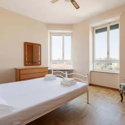 Image 2 - Via Alessandro Astesani 39, 20161 Milan MI, Italy - Apartment for rent