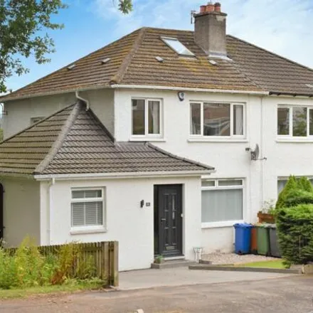 Rent this 4 bed duplex on Campsie Drive in Milngavie, G62 8HP