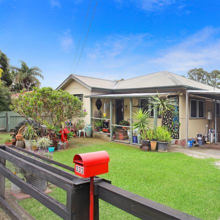 Rent this 2 bed house on 333 Princes Highway
