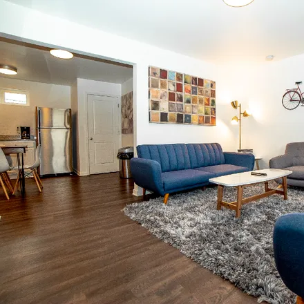 Rent this 5 bed apartment on 1601 Herman St
