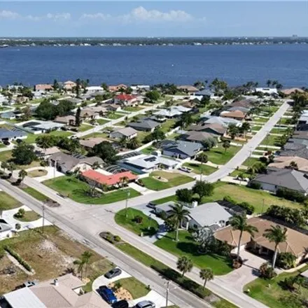 Image 4 - 2507 Everest Parkway, Cape Coral, FL 33904, USA - House for sale