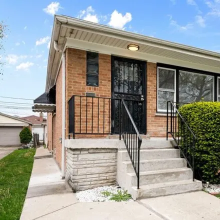 Buy this 3 bed house on 9424 South Emerald Avenue in Chicago, IL 60628
