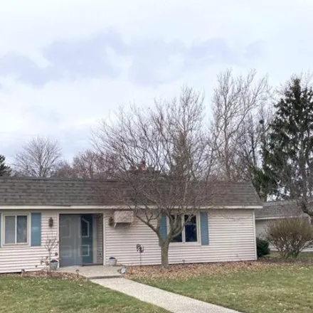 Buy this 2 bed house on 5461 Hilltop Drive in Monitor Township, MI 48706