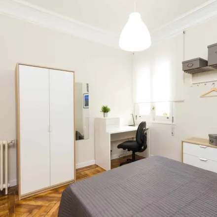 Rent this studio room on Calle de Cea Bermúdez in 43, 28003 Madrid