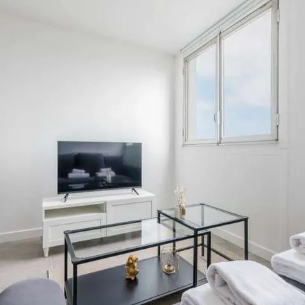 Image 3 - 4 Rue Duvergier, 75019 Paris, France - Apartment for rent