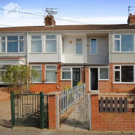 Buy this 3 bed townhouse on Kirklands Road in Hull, HU5 5AX