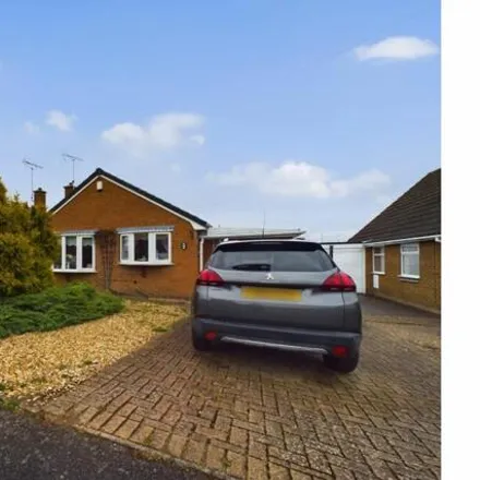 Buy this 2 bed house on Nethercross Drive in Church Warsop, NG20 0QR