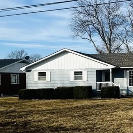 Buy this 4 bed house on 269 Maple Street in Lamar, MO 64759