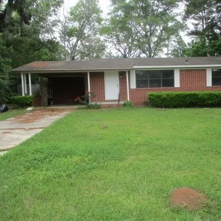 Buy this 3 bed house on 627 10th Avenue Southeast in Cairo, GA 39828