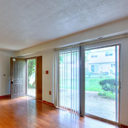 Image 3 - 14400 Taos Court, Layhill, Montgomery County, MD 20906, USA - Condo for sale