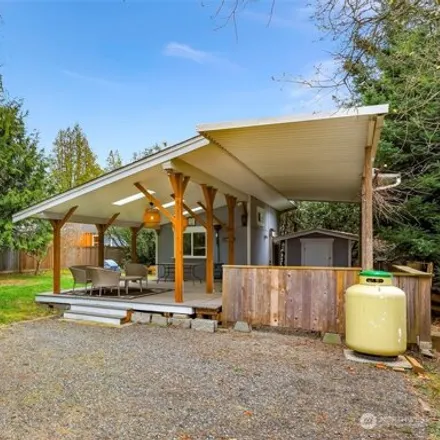 Buy this studio house on Decatur Drive in Whatcom County, WA 98262