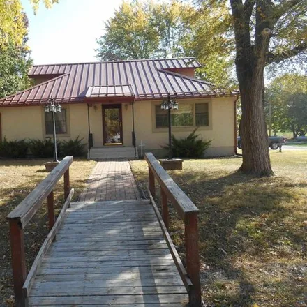 Buy this 3 bed house on 316 North Pine Street in Cole Camp, Benton County
