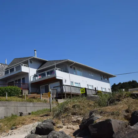 Buy this 2 bed condo on 3437 Northwest Jetty Avenue in Lincoln City, OR 97367