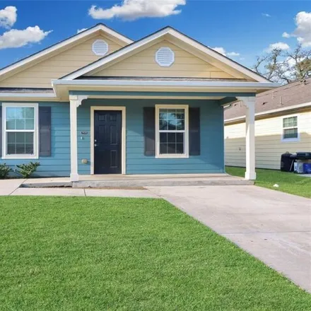Rent this 3 bed house on 7440 Blue Jay Drive in Texas City, TX 77591