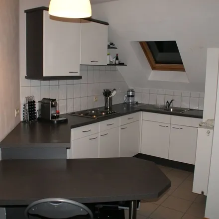 Image 3 - Crutzenstraat 39, 3511 Hasselt, Belgium - Apartment for rent