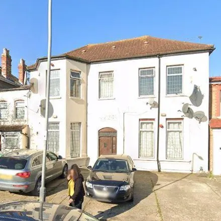 Rent this 3 bed apartment on Norfolk Road in Seven Kings, London