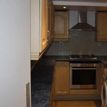 Image 2 - Derby Road, Manchester, M14 6UQ, United Kingdom - Apartment for rent